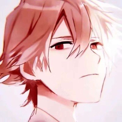 男子在楼顶斜坡种百盆菜 社区回应